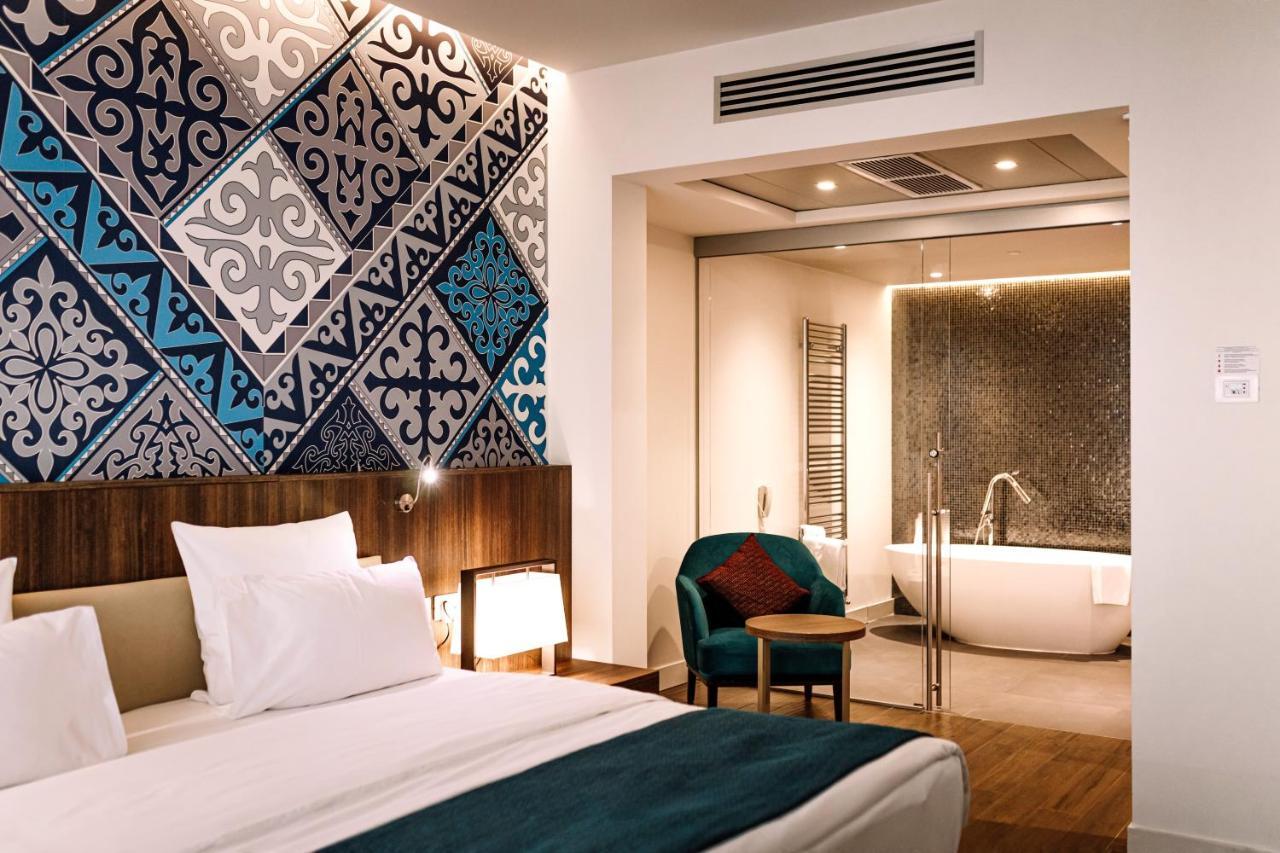 Mercure Almaty City Center Kültér fotó