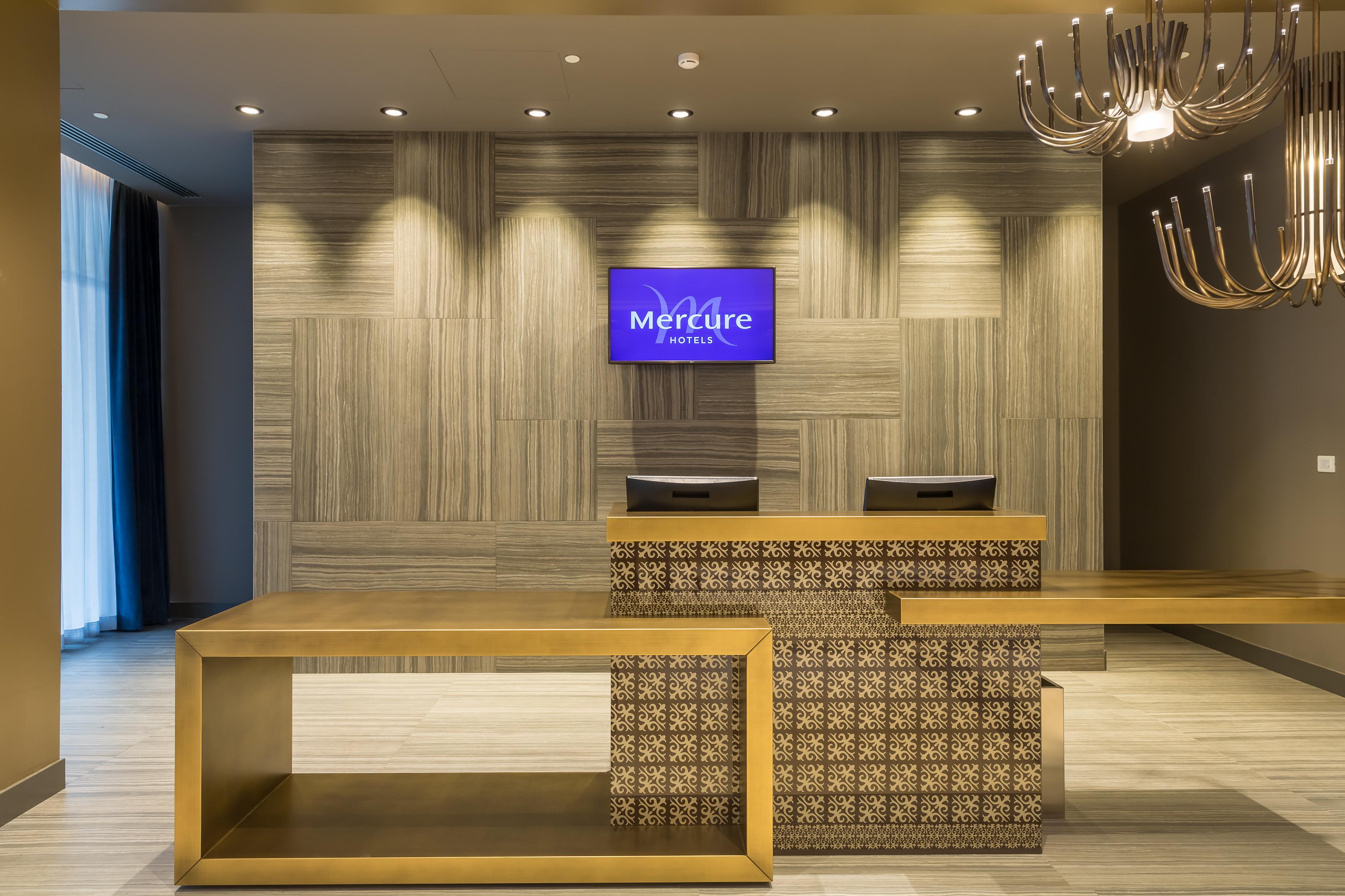 Mercure Almaty City Center Kültér fotó